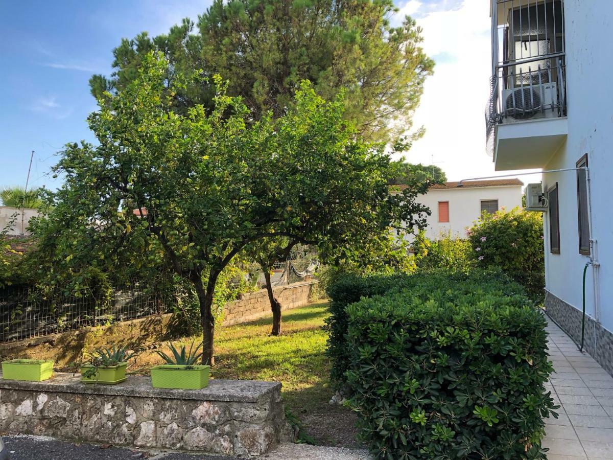 La Maison De Daniele Et Maria Appartement Fontane Bianche Buitenkant foto