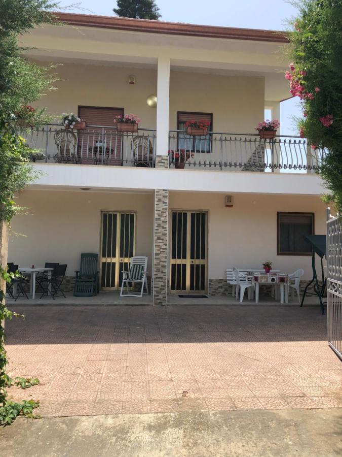La Maison De Daniele Et Maria Appartement Fontane Bianche Buitenkant foto